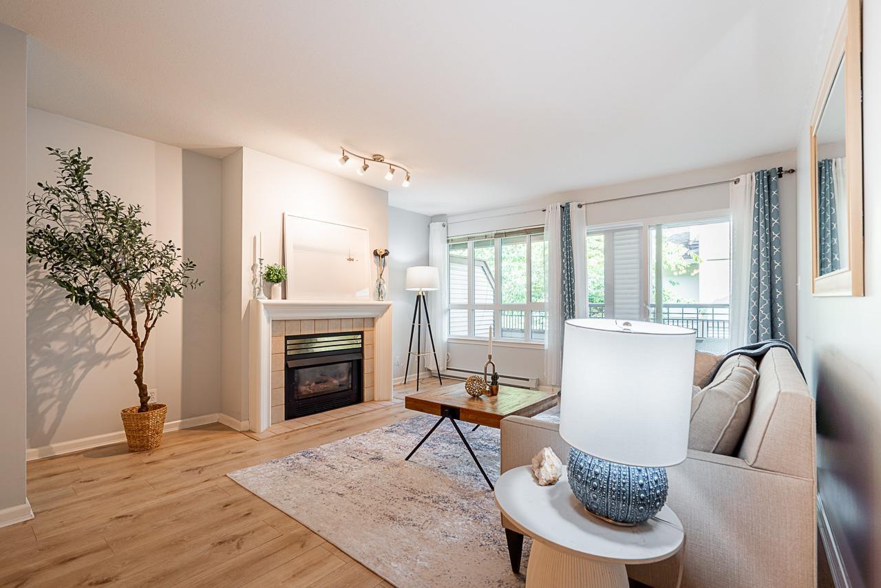 Photo 4 of 207 6363 121 Street, Surrey BC