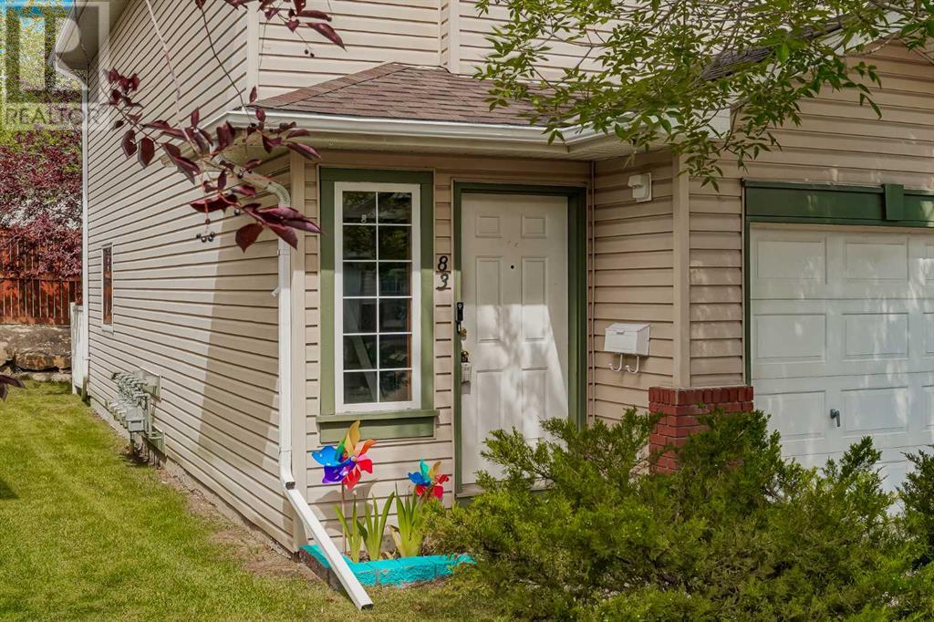 Single Family House for Sale in  Country Hills Villas NW Country Hills Calgary 