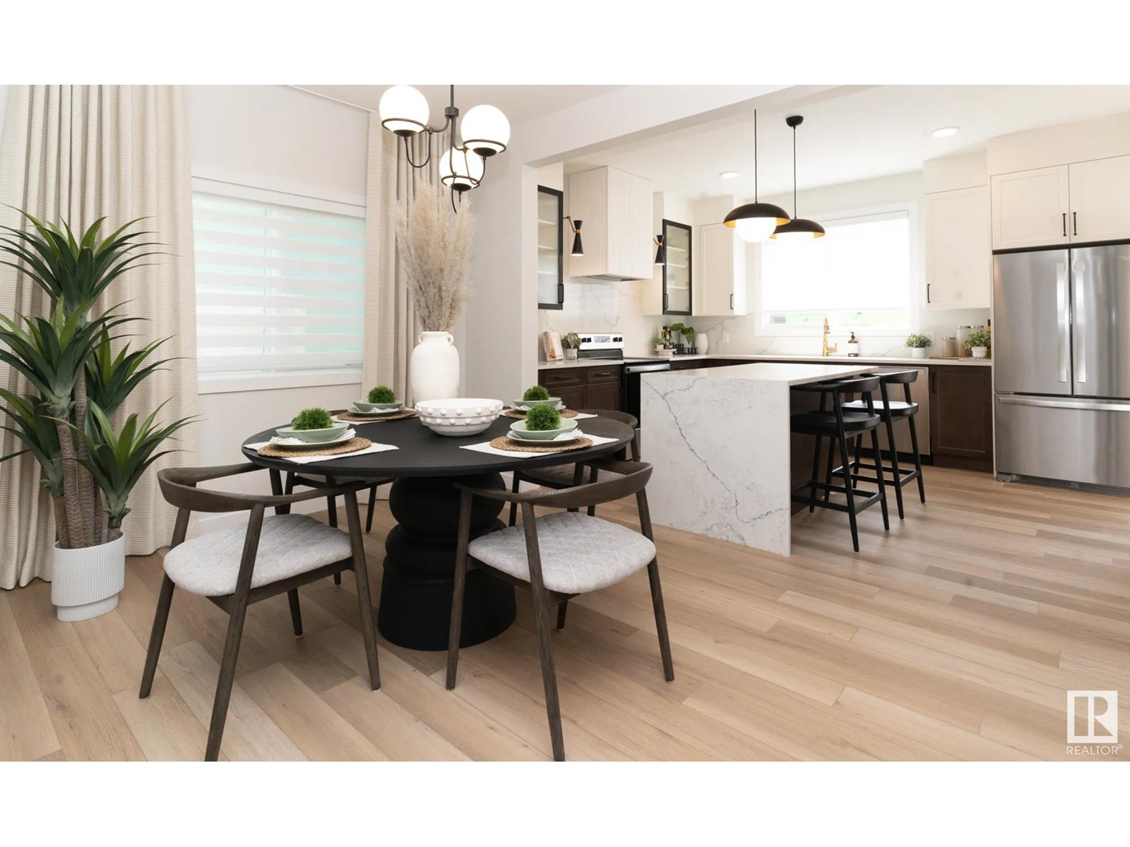 Photo 5 of 3266 Dallas Schmidt Dr Nw, Edmonton AB
