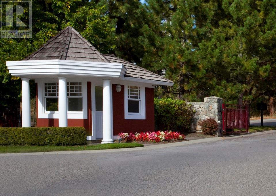 Photo 8 of 4008 Gallaghers Terrace, Kelowna BC