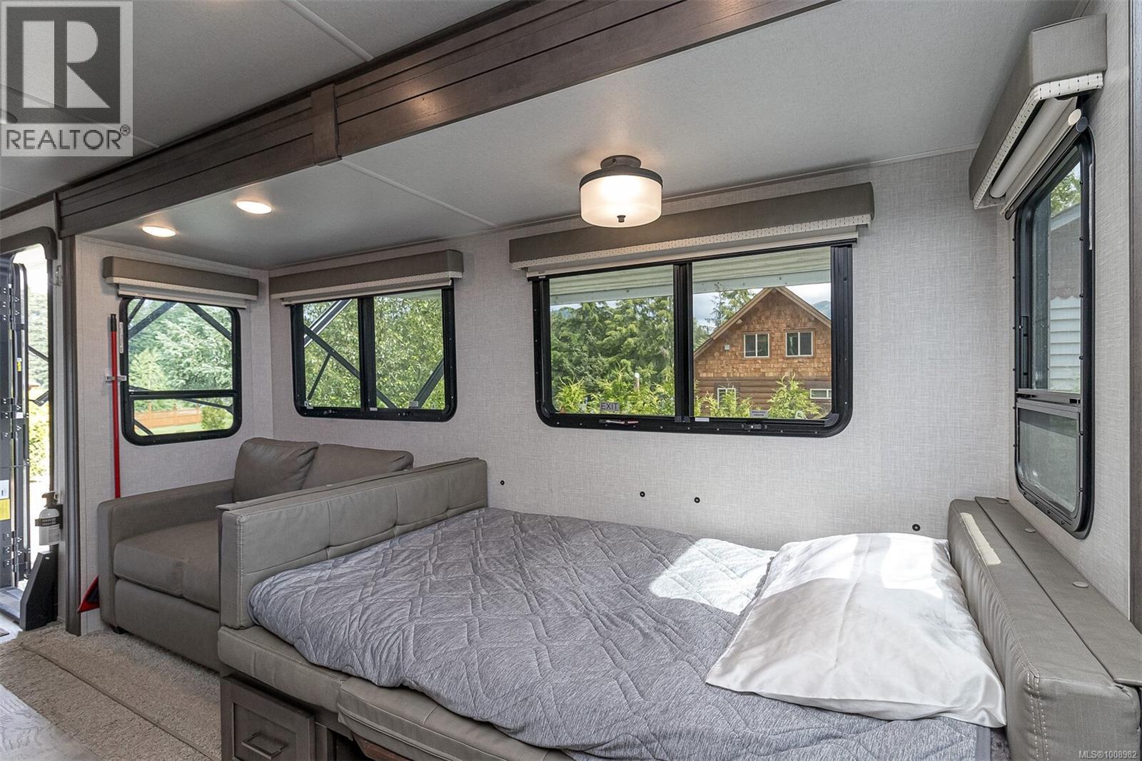 Photo 23 of 5 8631 South Shore Rd, Lake Cowichan BC