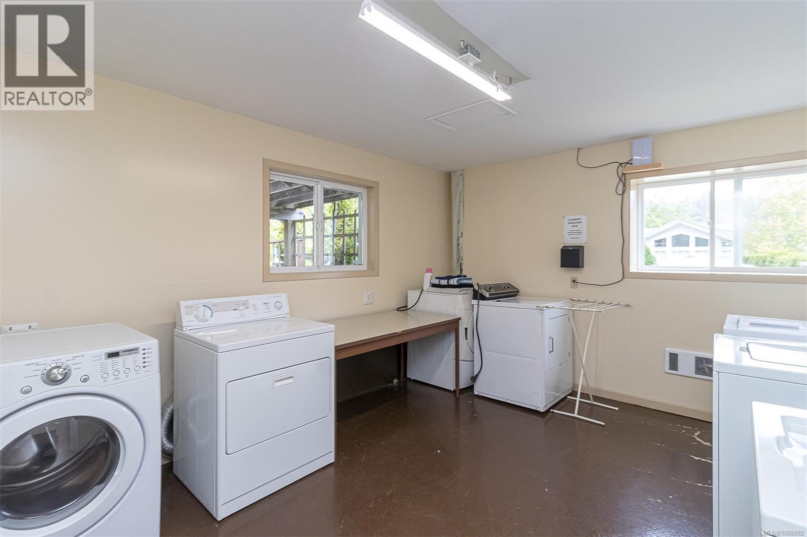 Photo 10 of 5 8631 South Shore Rd, Lake Cowichan BC