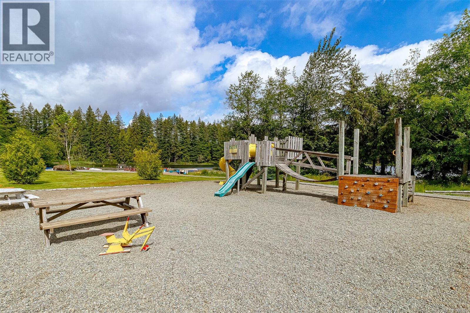 Photo 19 of 5 8631 South Shore Rd, Lake Cowichan BC