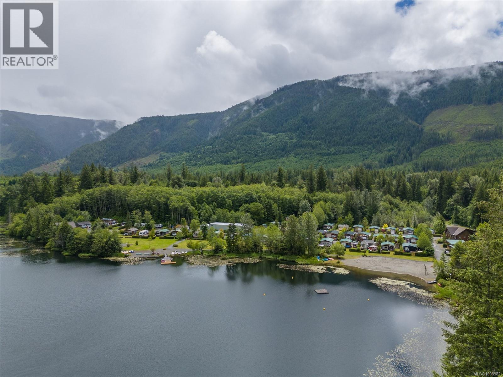 Photo 40 of 5 8631 South Shore Rd, Lake Cowichan BC