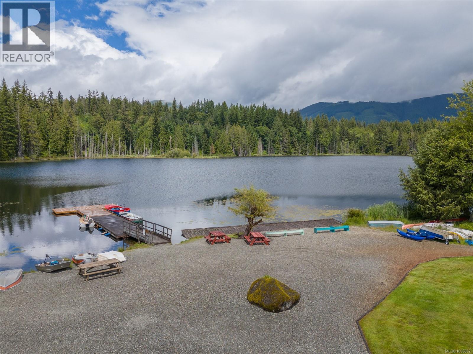 Photo 38 of 5 8631 South Shore Rd, Lake Cowichan BC