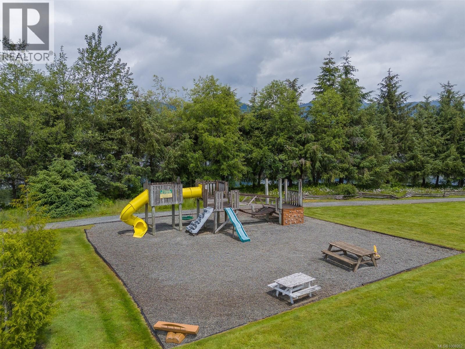 Photo 28 of 5 8631 South Shore Rd, Lake Cowichan BC