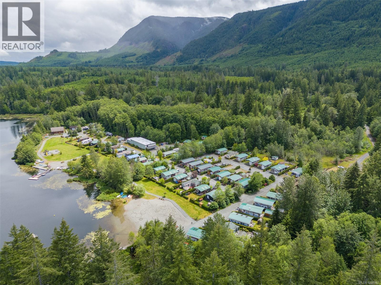 Photo 4 of 5 8631 South Shore Rd, Lake Cowichan BC