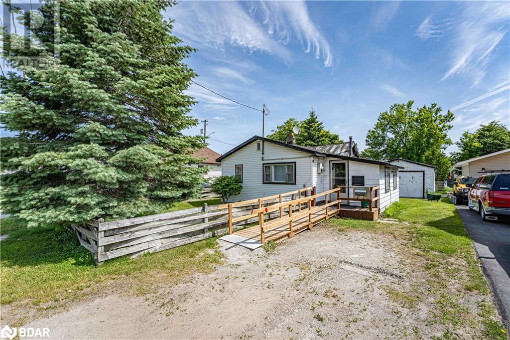 Photo 5 of 132 Dunedin Street, Orillia ON