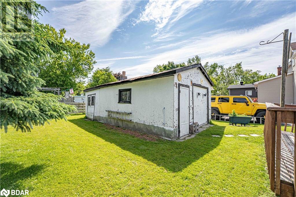 Photo 7 of 132 Dunedin Street, Orillia ON