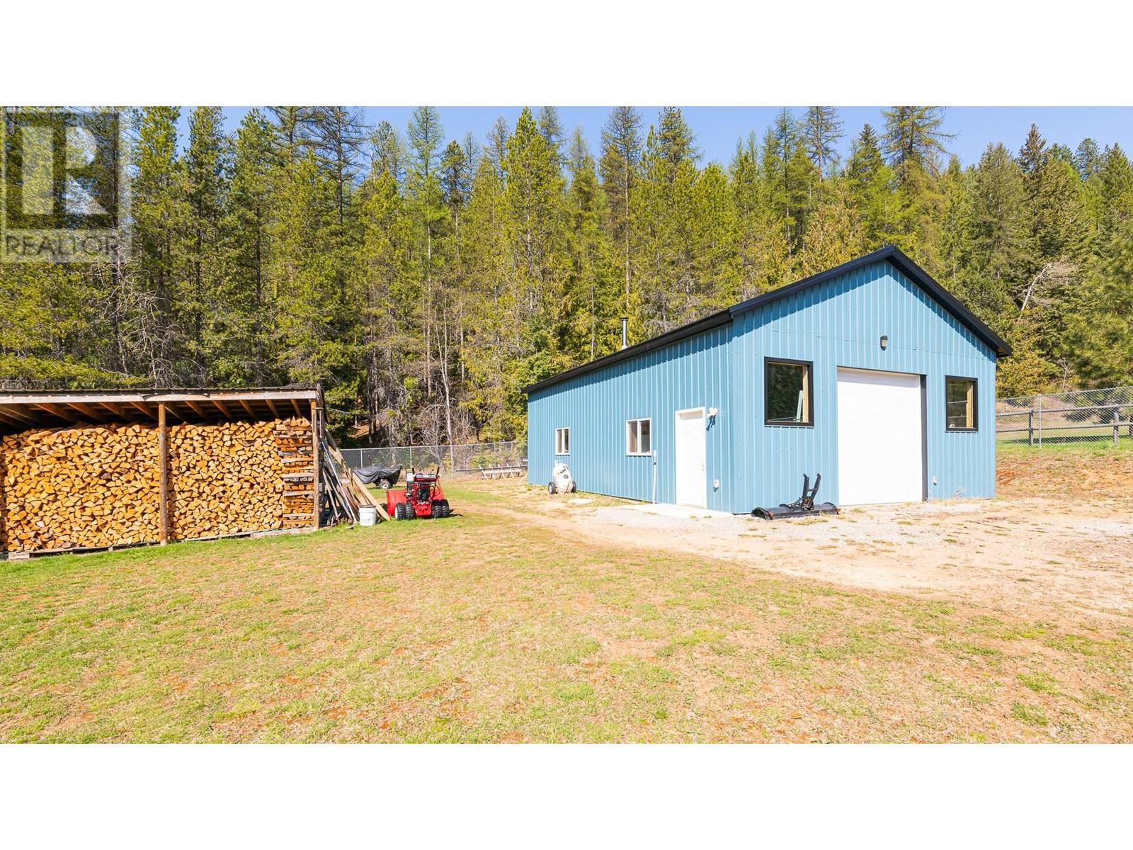 1087 Bear Brook Road, Creston
