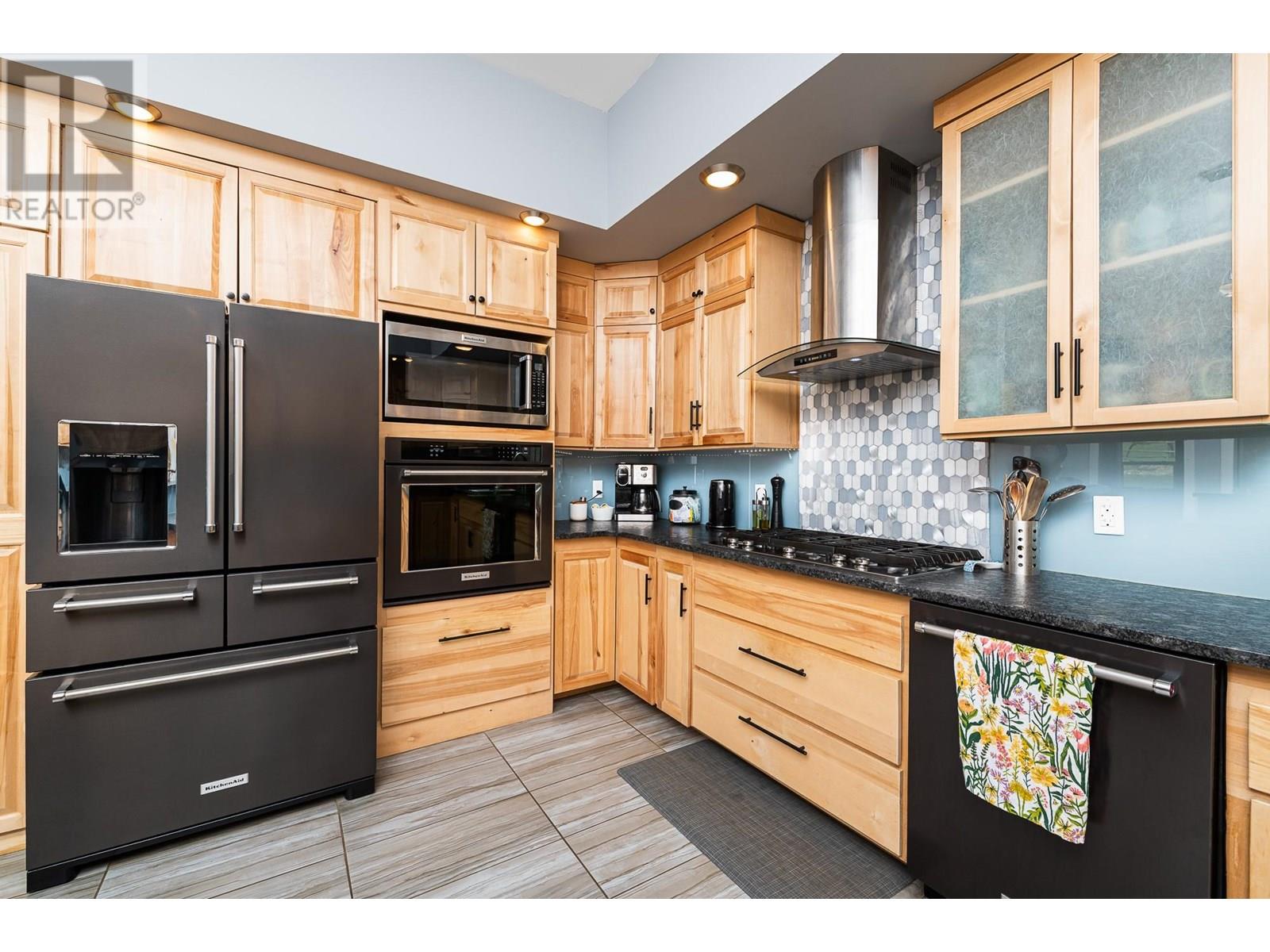 1087 Bear Brook Road, Creston