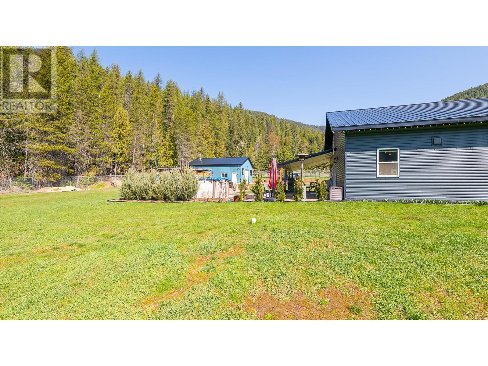 1087 Bear Brook Road, Creston