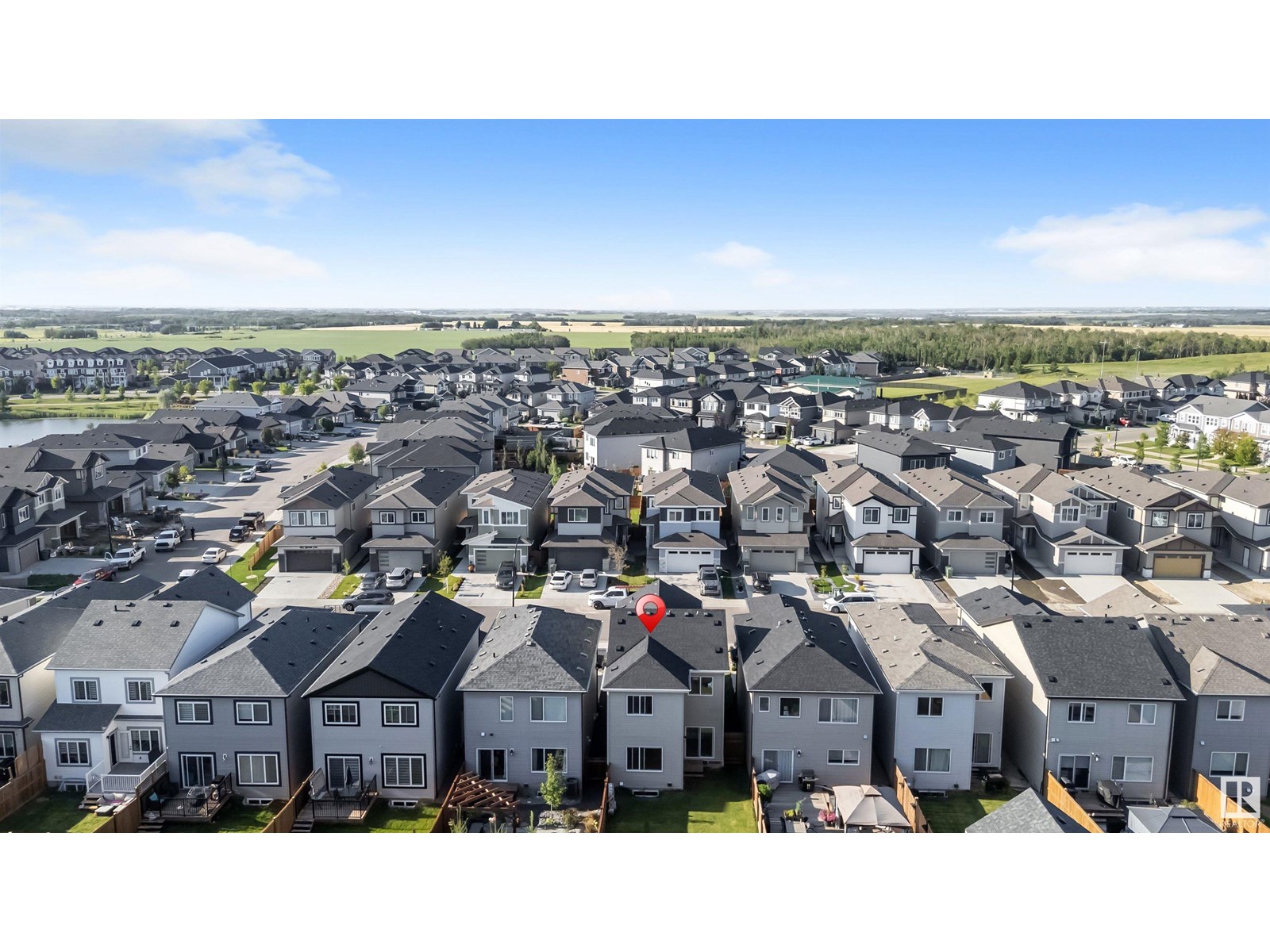 Photo 15 of 448 Roberts Cr, Leduc AB