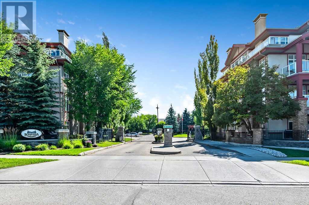 Single Family House for Sale in  Lake Fraser Green SE Lake Bonavista Calgary 
