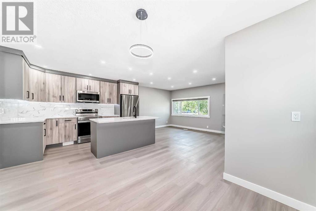 Single Family House Bungalow for Sale in  Berkley Road NW Beddington Heights Calgary 