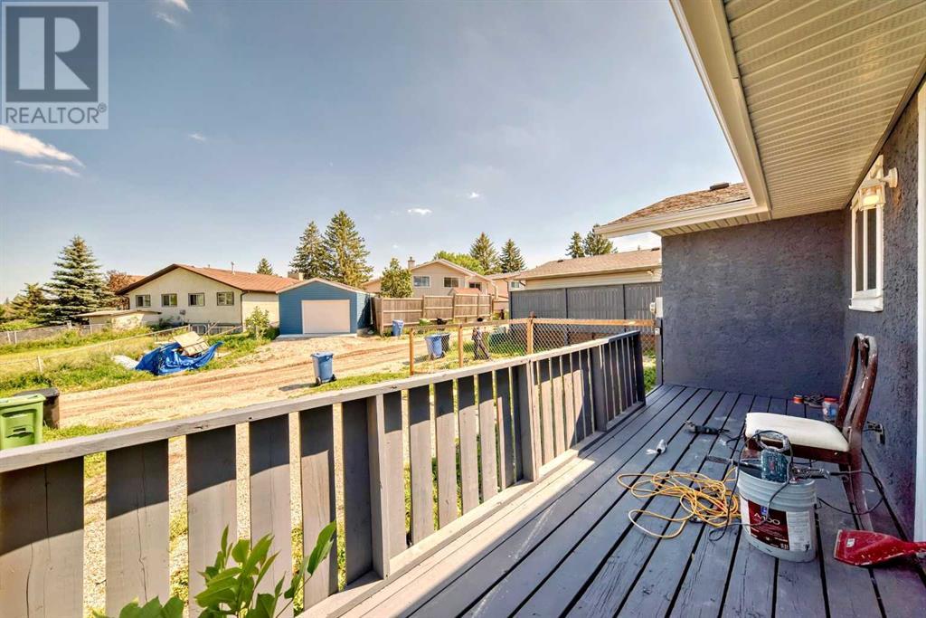 Single Family House Bungalow for Sale in  Berkley Road NW Beddington Heights Calgary 
