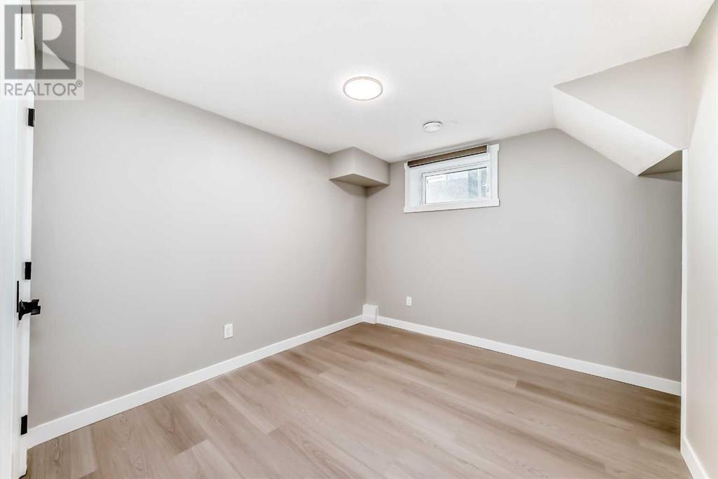Single Family House Bungalow for Sale in  Berkley Road NW Beddington Heights Calgary 