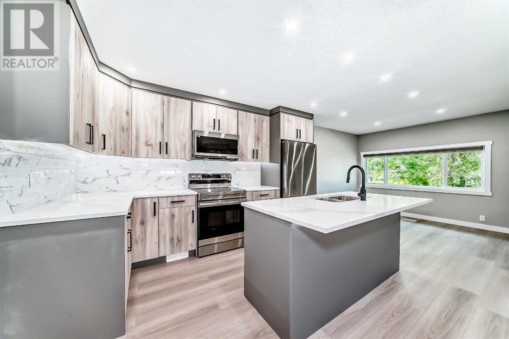Single Family House Bungalow for Sale in  Berkley Road NW Beddington Heights Calgary 