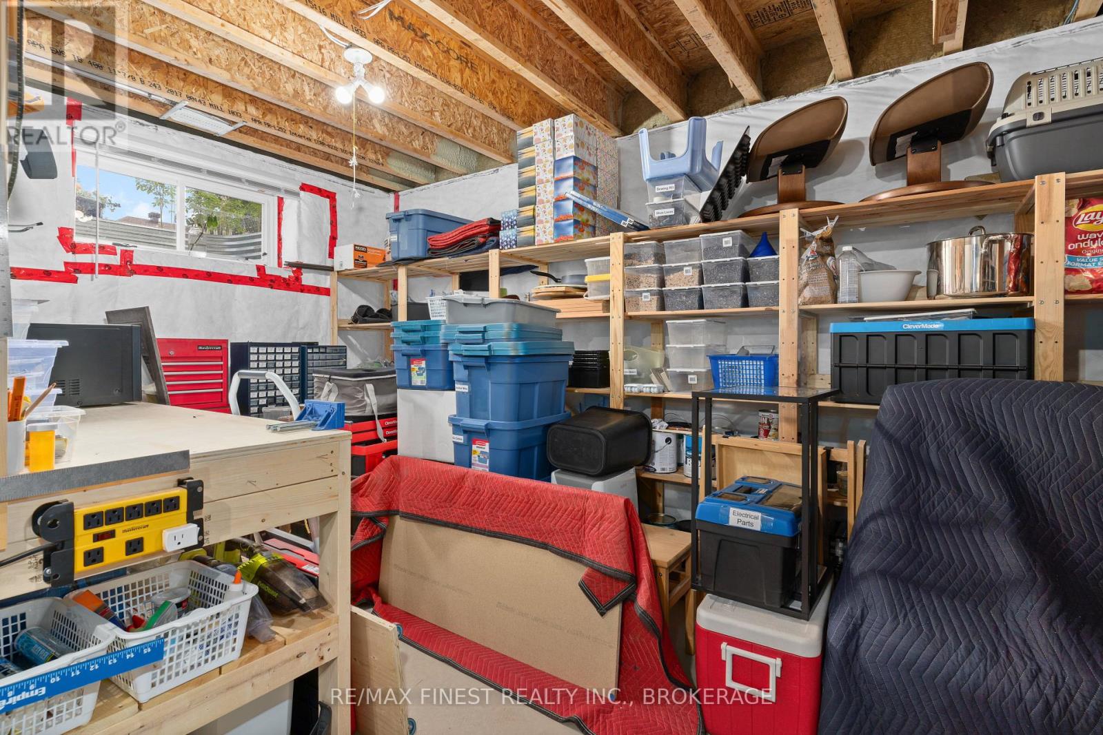 Photo 23 of 17 Lee Avenue, Smiths Falls ON
