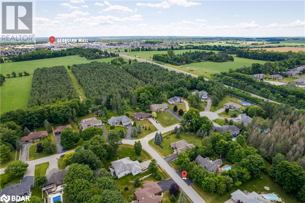 Photo 34 of 26 Paddy Dunns Circle, Springwater ON