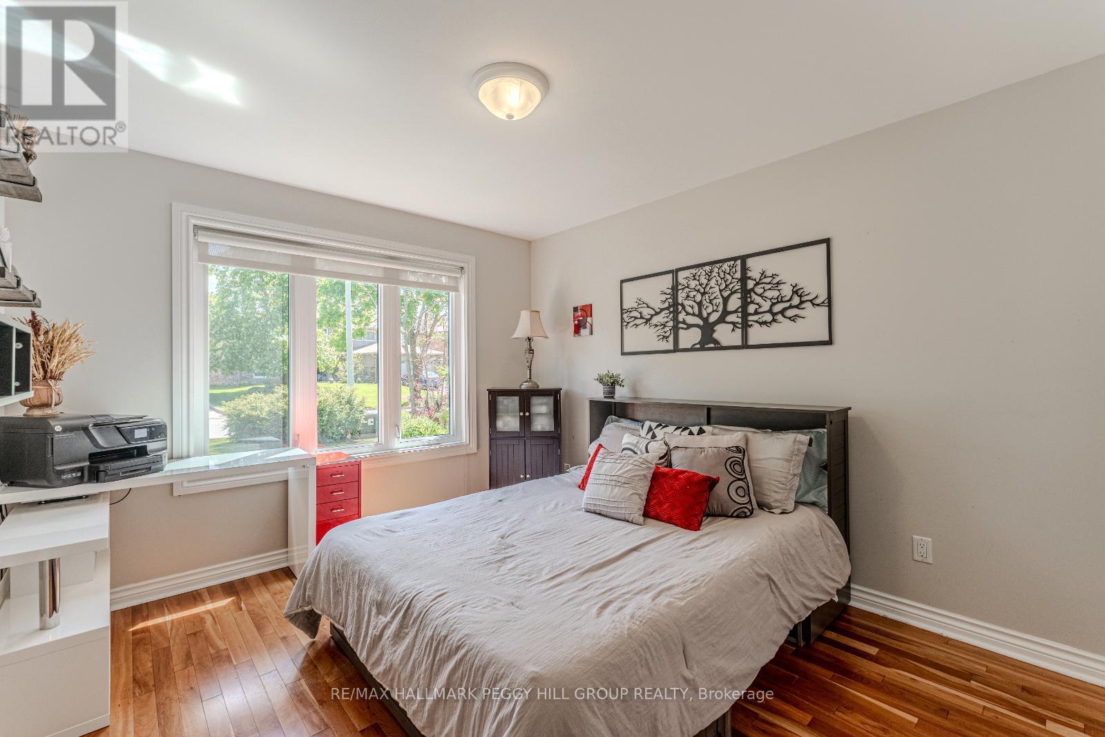 Photo 33 of 64 Woodcrest Road, Barrie ON
