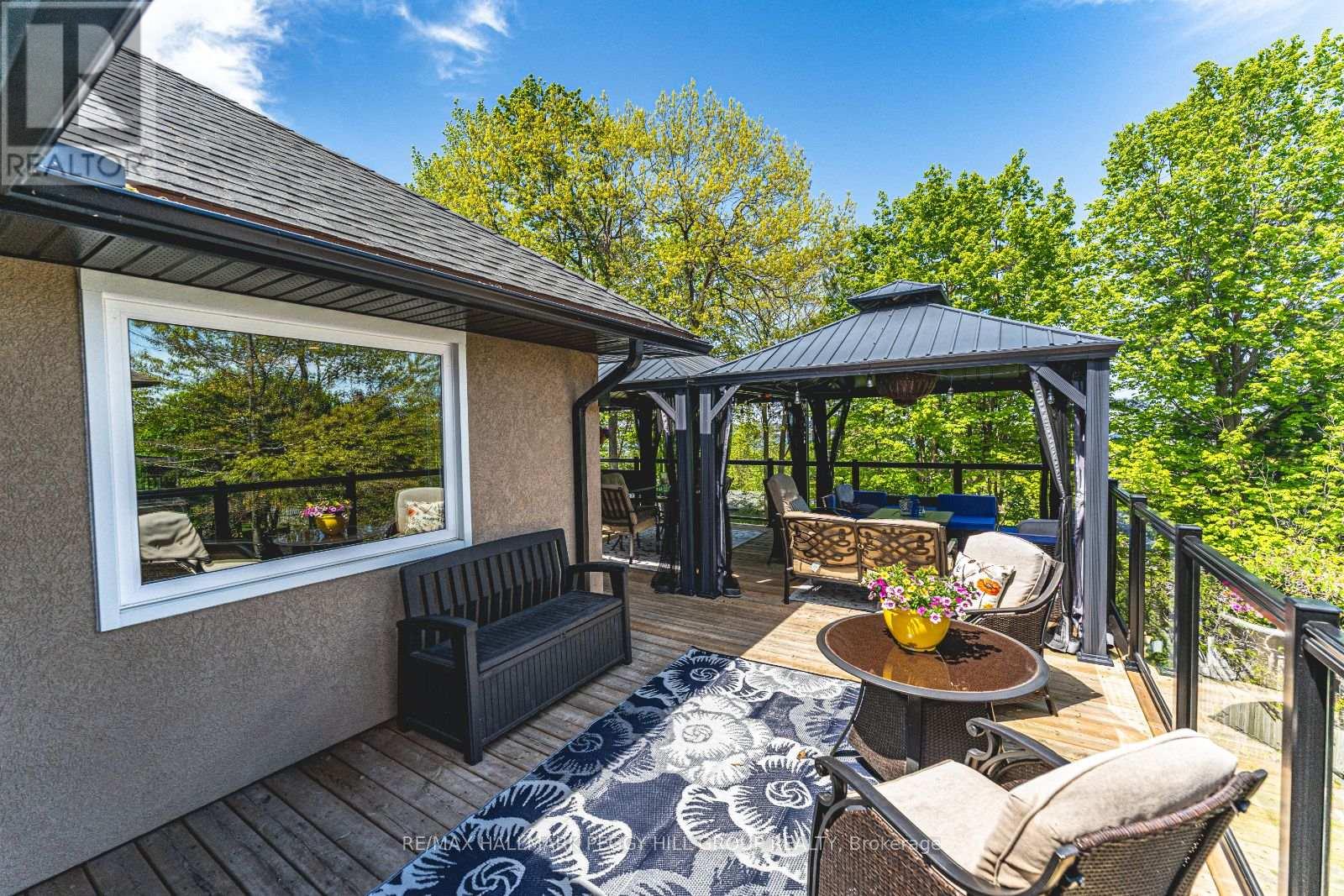 Photo 15 of 64 Woodcrest Road, Barrie ON