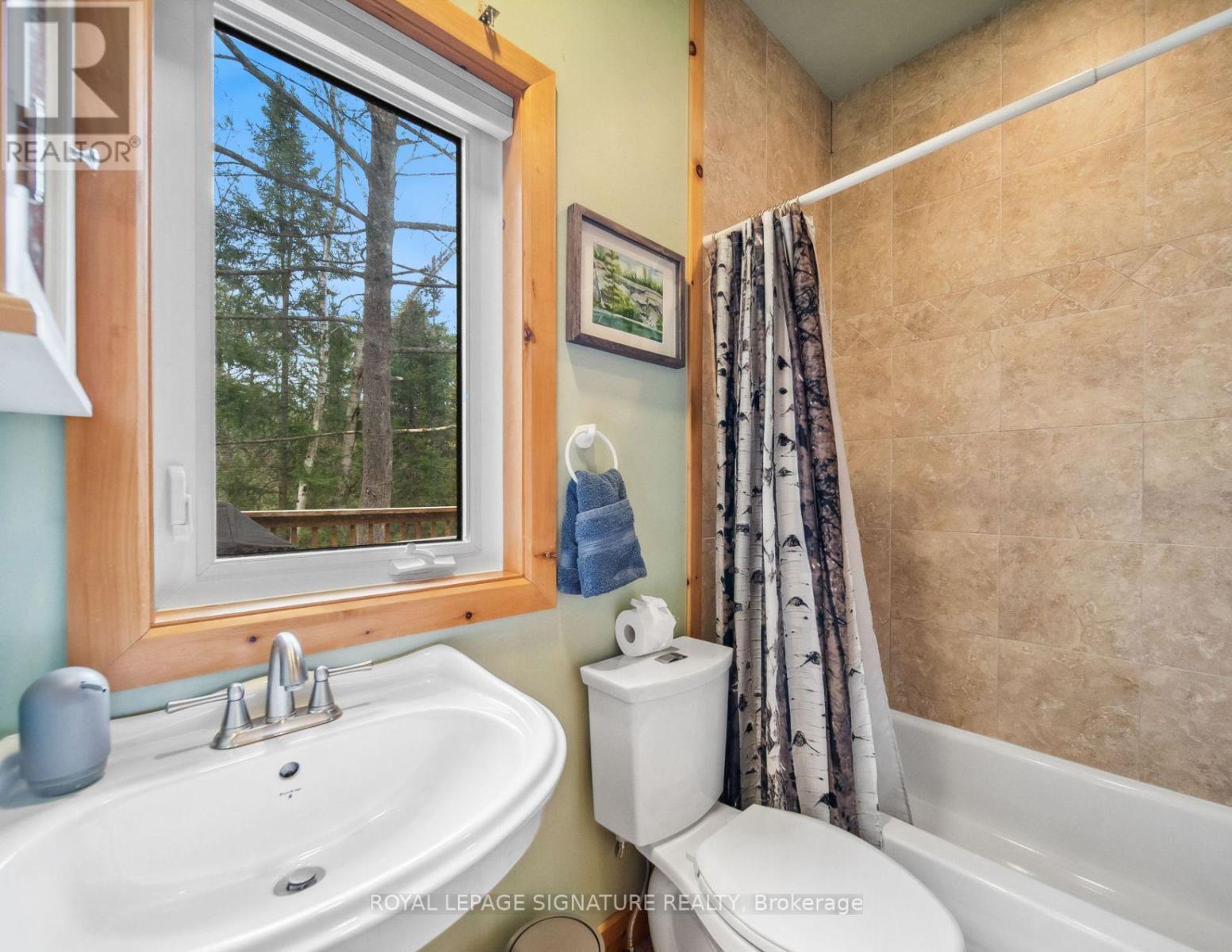 Photo 38 of 3309 Riverdale Drive, Severn ON