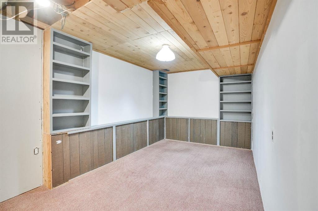 Single Family House Bungalow for Sale in  Lysander Drive SE Ogden Calgary 