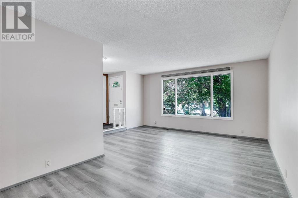 Single Family House Bungalow for Sale in  Lysander Drive SE Ogden Calgary 