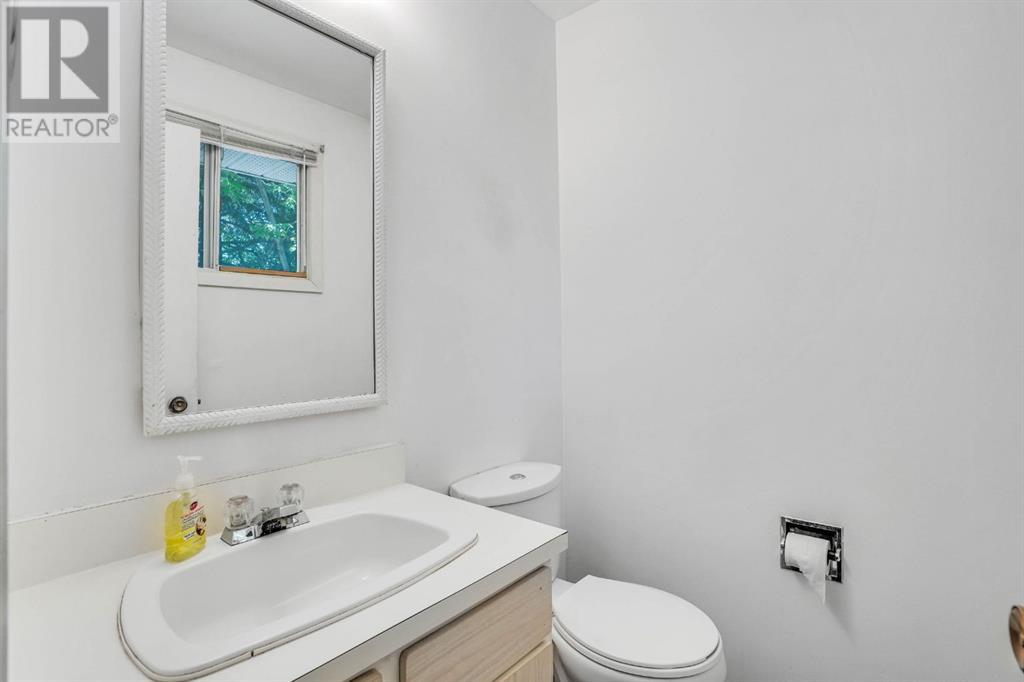 Single Family House Bungalow for Sale in  Lysander Drive SE Ogden Calgary 