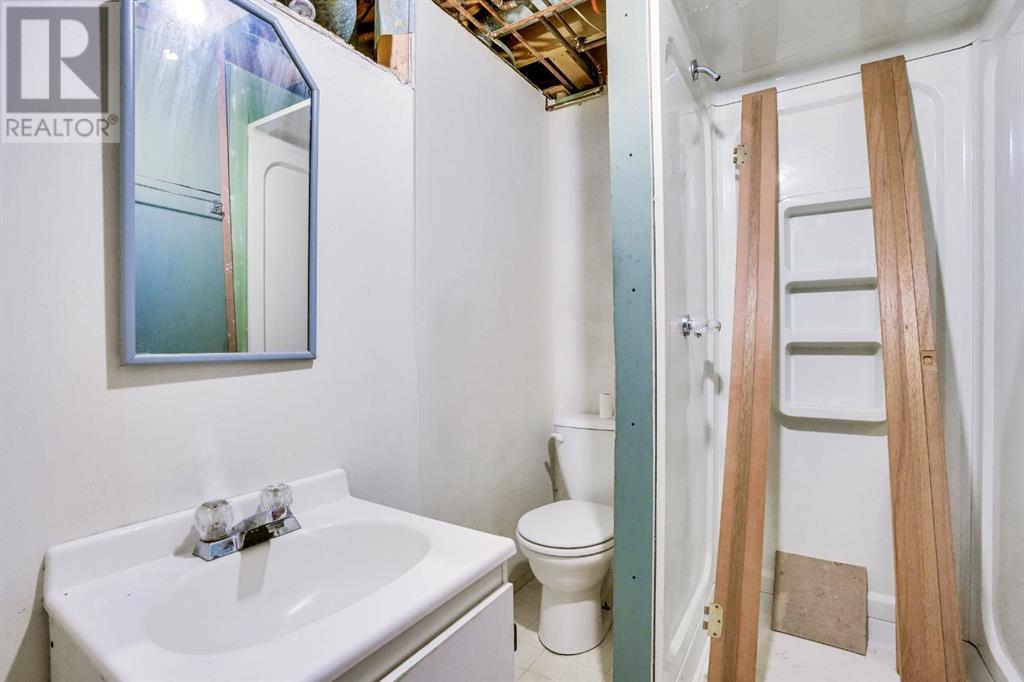 Single Family House Bungalow for Sale in  Lysander Drive SE Ogden Calgary 