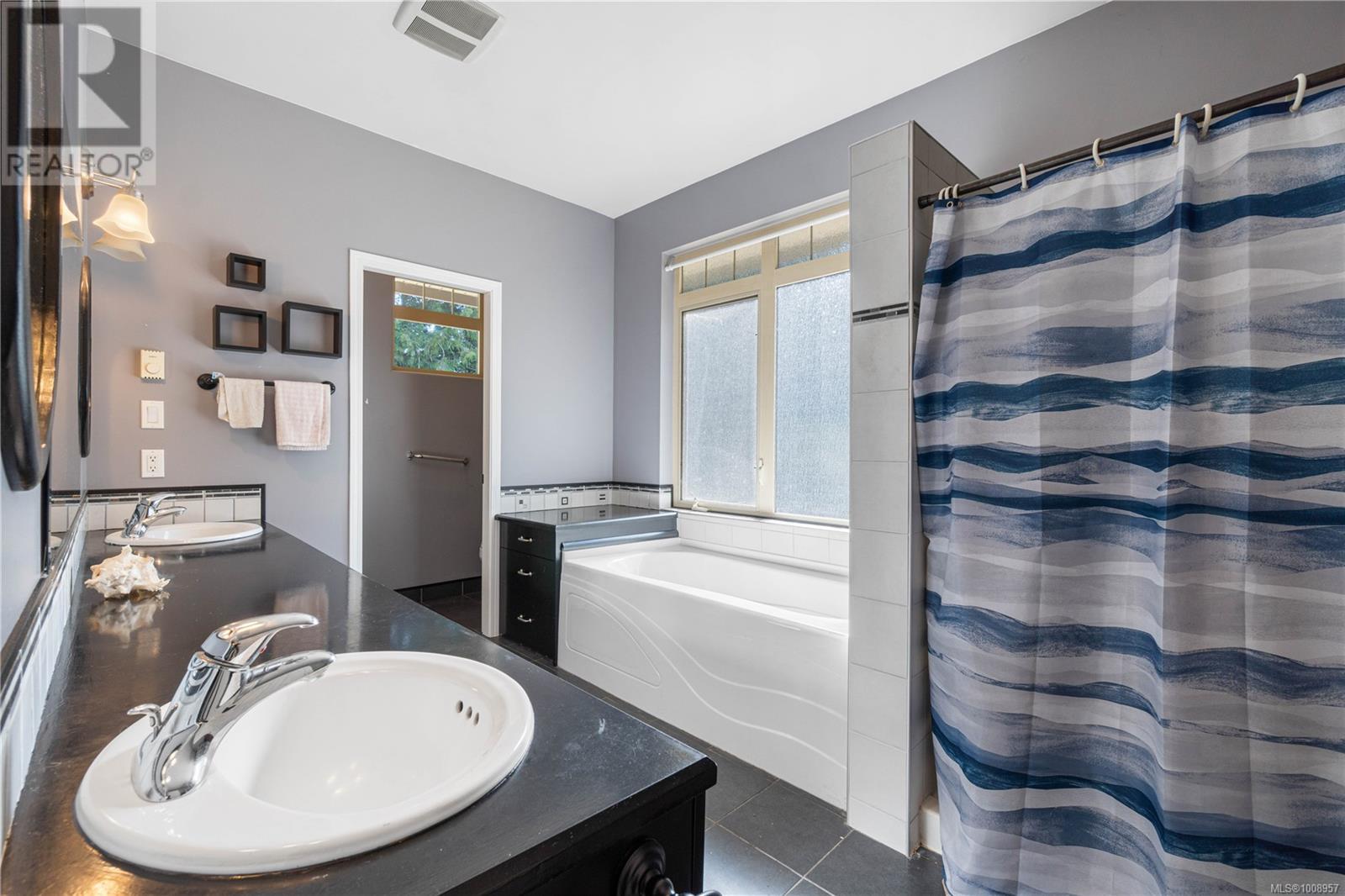 Photo 35 of 1880 Pierce Way, Qualicum Beach BC