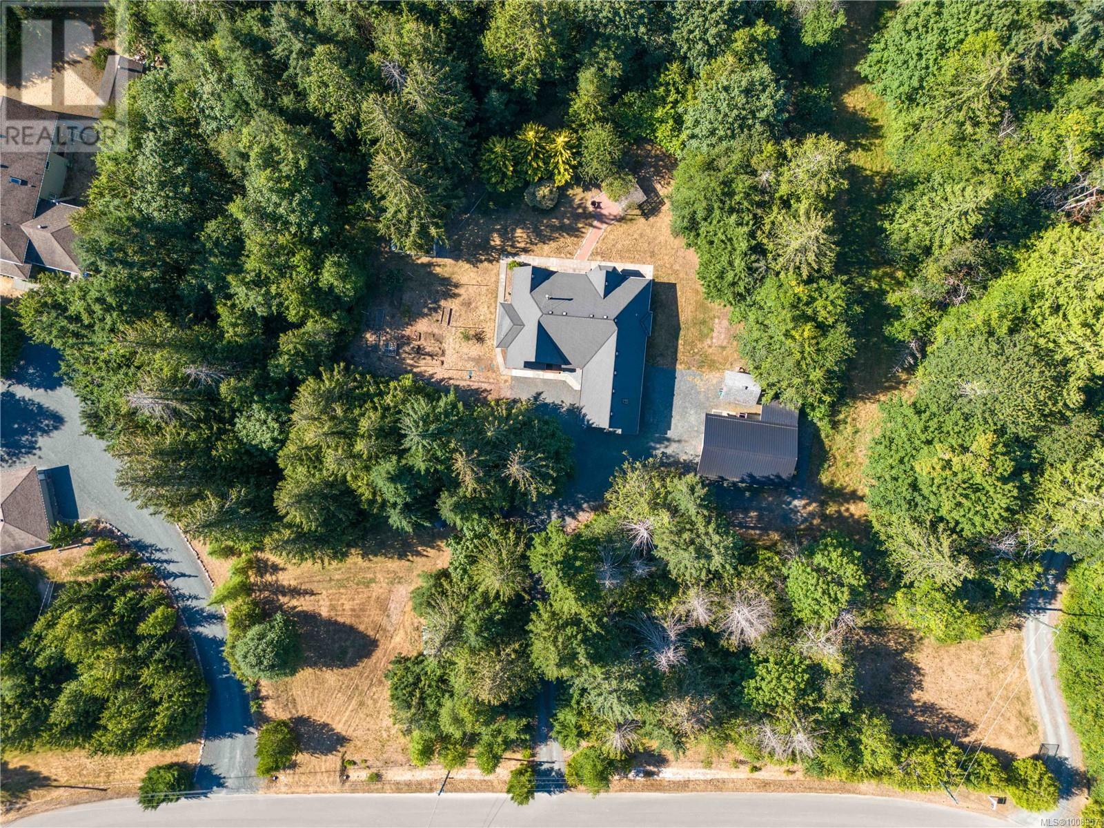 Photo 22 of 1880 Pierce Way, Qualicum Beach BC