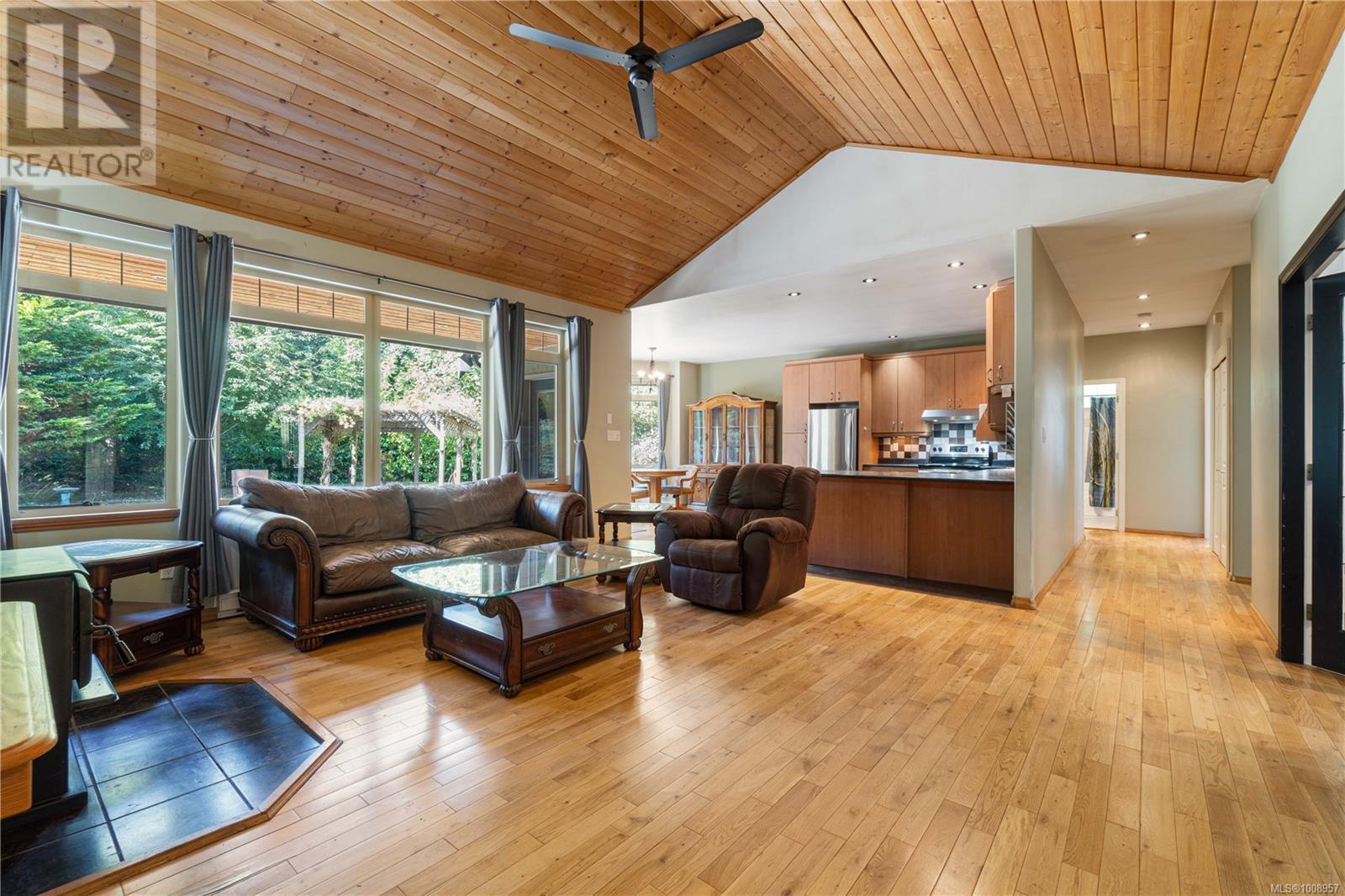 Photo 26 of 1880 Pierce Way, Qualicum Beach BC