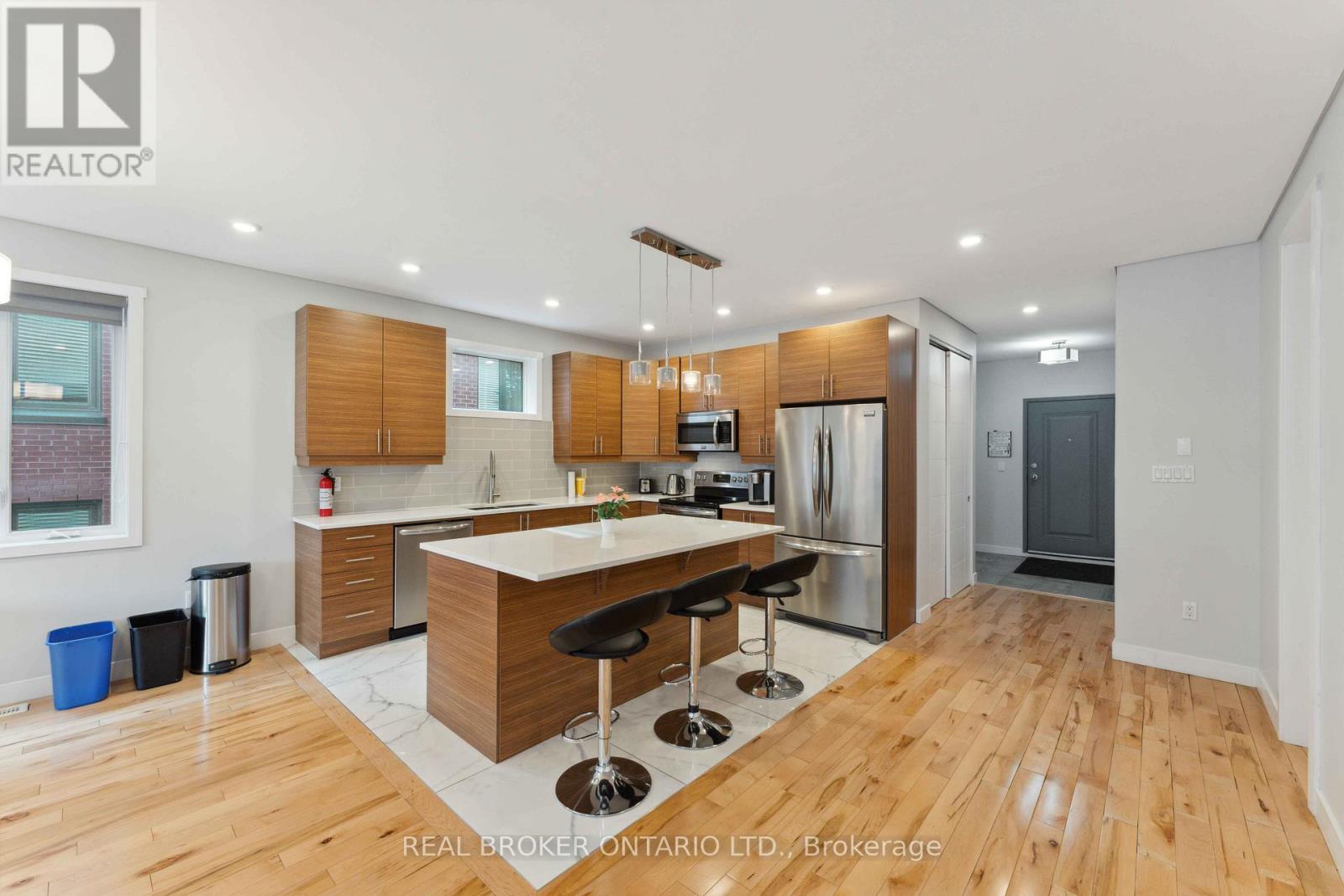Photo 12 of 2 36 Ontario Street, Ottawa ON