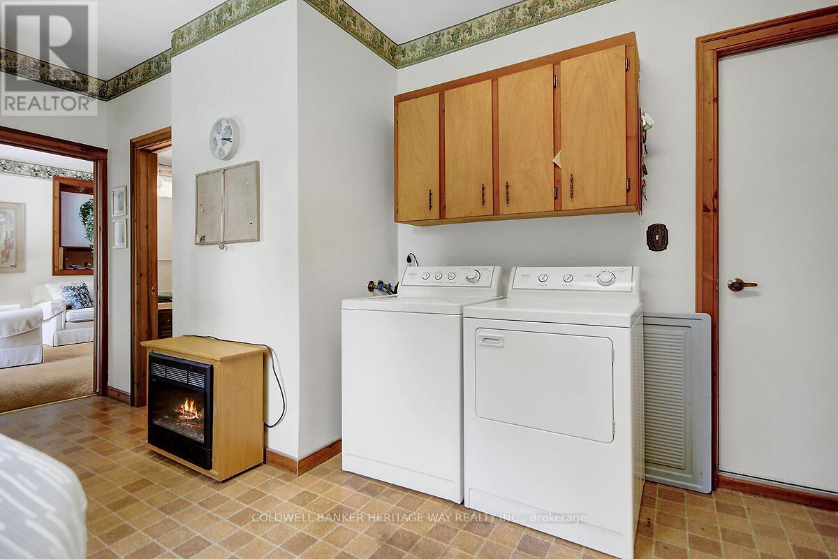 Photo 33 of 120 Kilmarnock Road, Montague ON