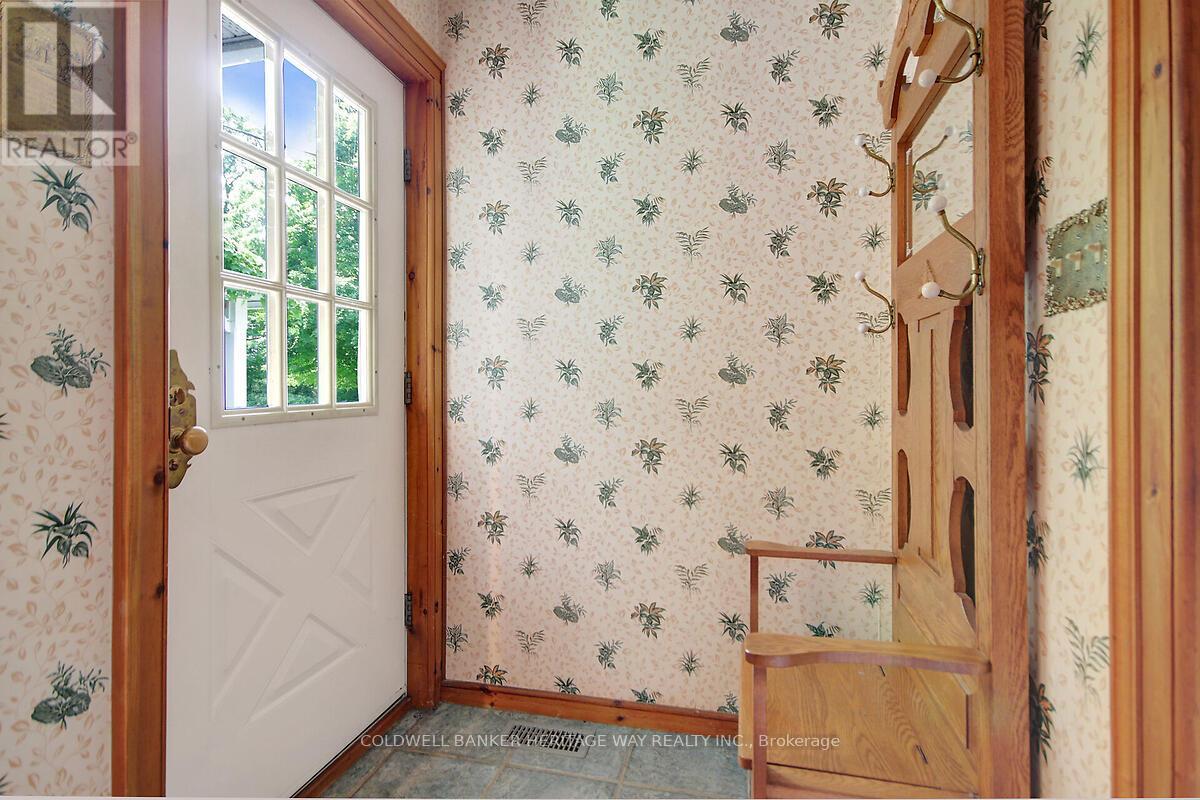 Photo 27 of 120 Kilmarnock Road, Montague ON