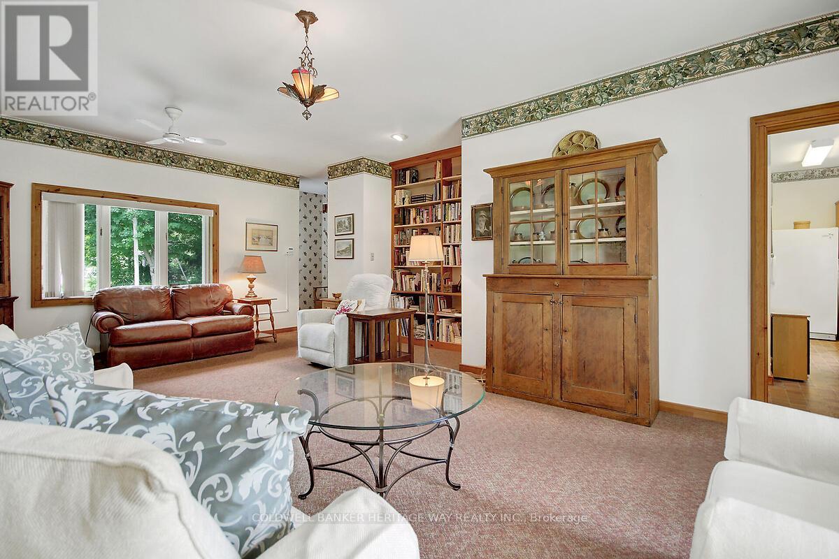 Photo 16 of 120 Kilmarnock Road, Montague ON