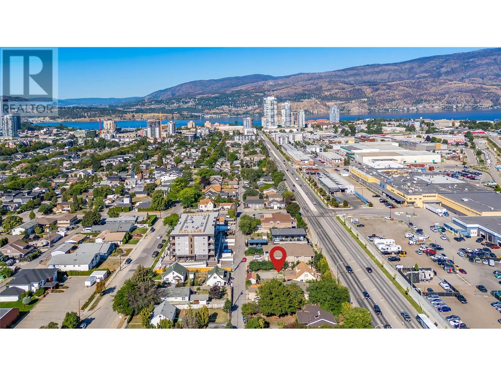 Photo 9 of 1069 Clement Avenue, Kelowna BC