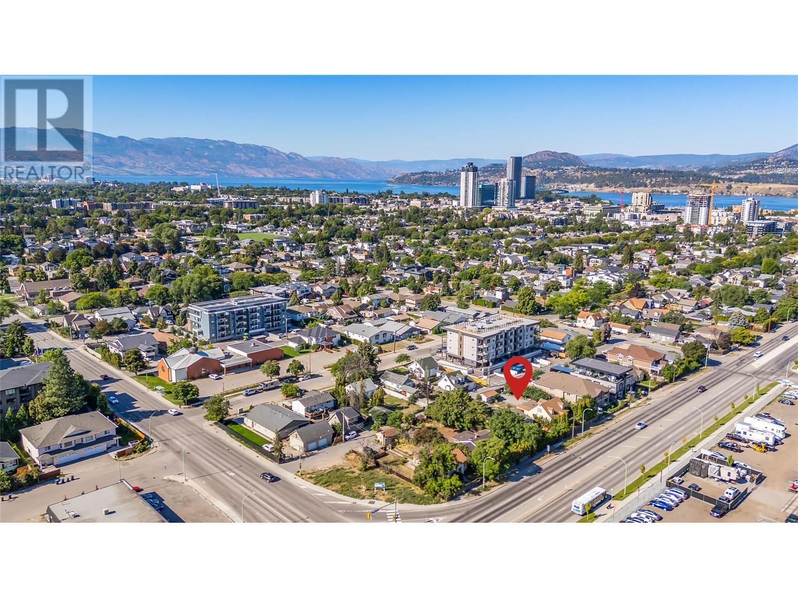 Photo 13 of 1069 Clement Avenue, Kelowna BC