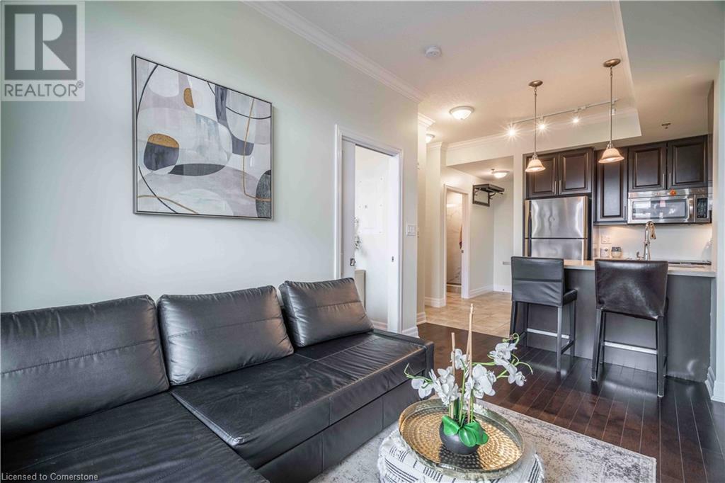 Photo 4 of 90 Charlton Avenue W Unit 409, Hamilton ON