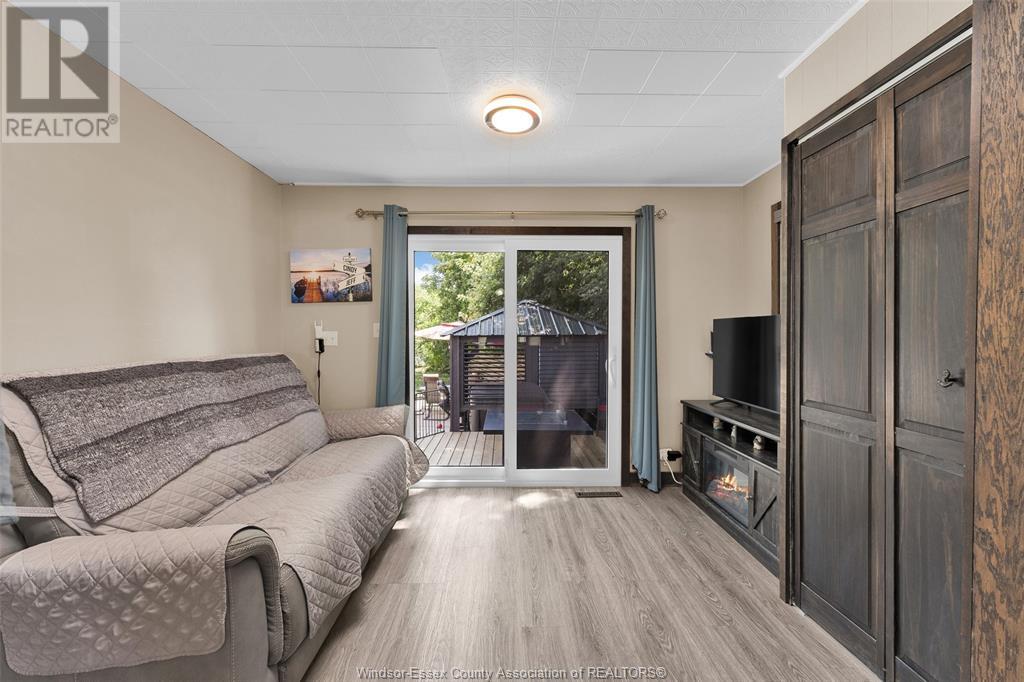 Photo 10 of 1138 County Rd 31, Lakeshore ON