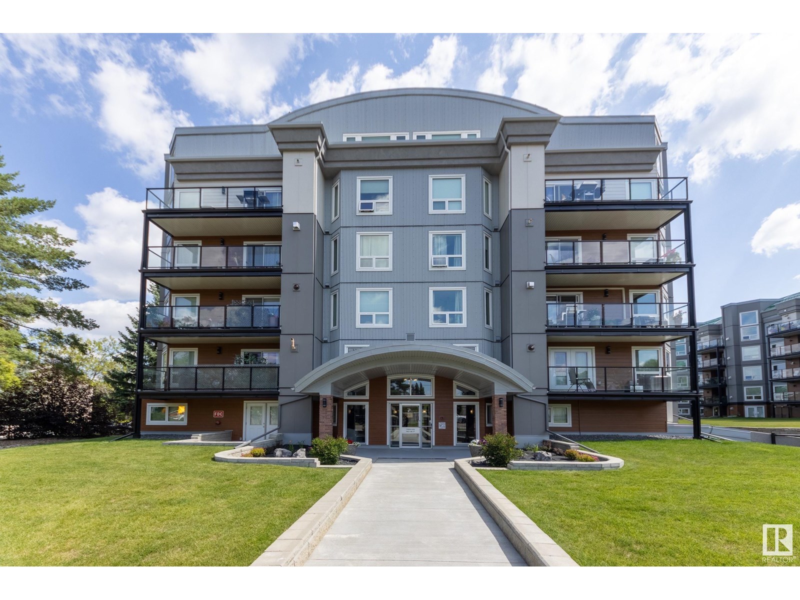 Photo 2 of 306 7951 96 St Nw, Edmonton AB