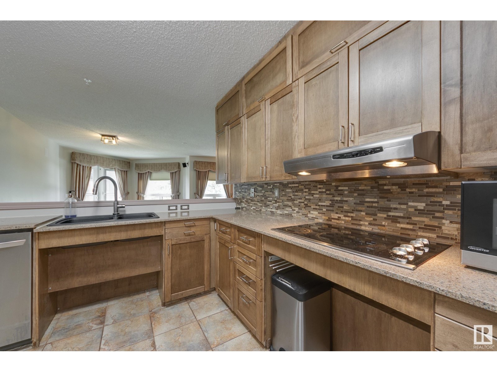 Photo 8 of 306 7951 96 St Nw, Edmonton AB