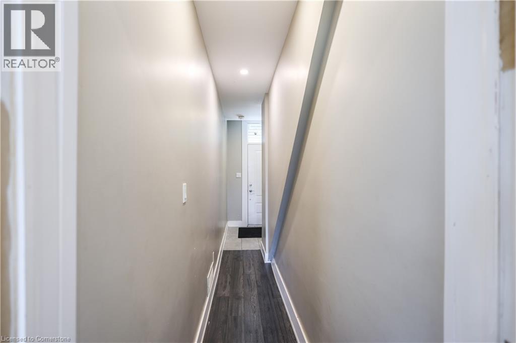 Photo 4 of 29 Ashley Street, Hamilton ON