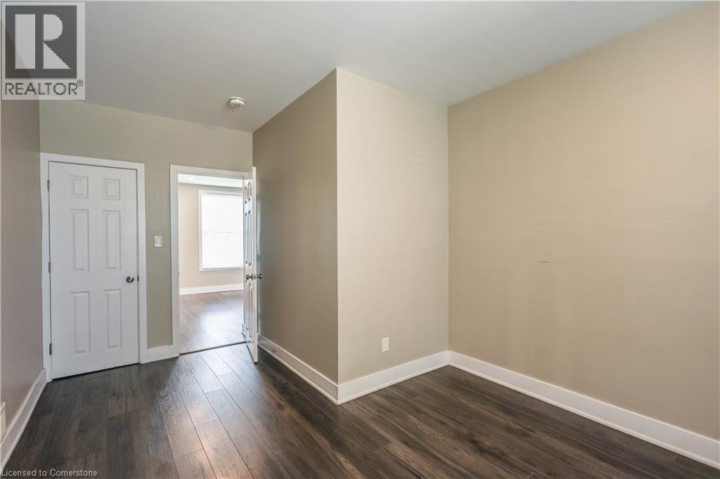 Photo 18 of 29 Ashley Street, Hamilton ON