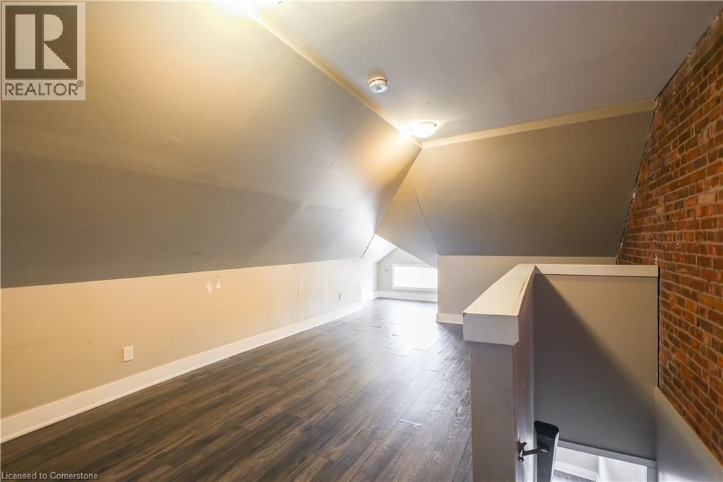 Photo 6 of 29 Ashley Street, Hamilton ON