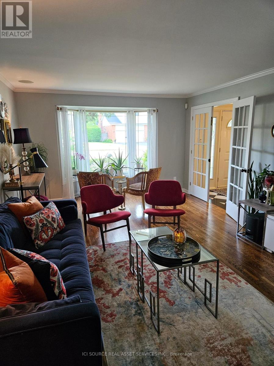 Photo 22 of 1 Erinlea Court, Ottawa ON