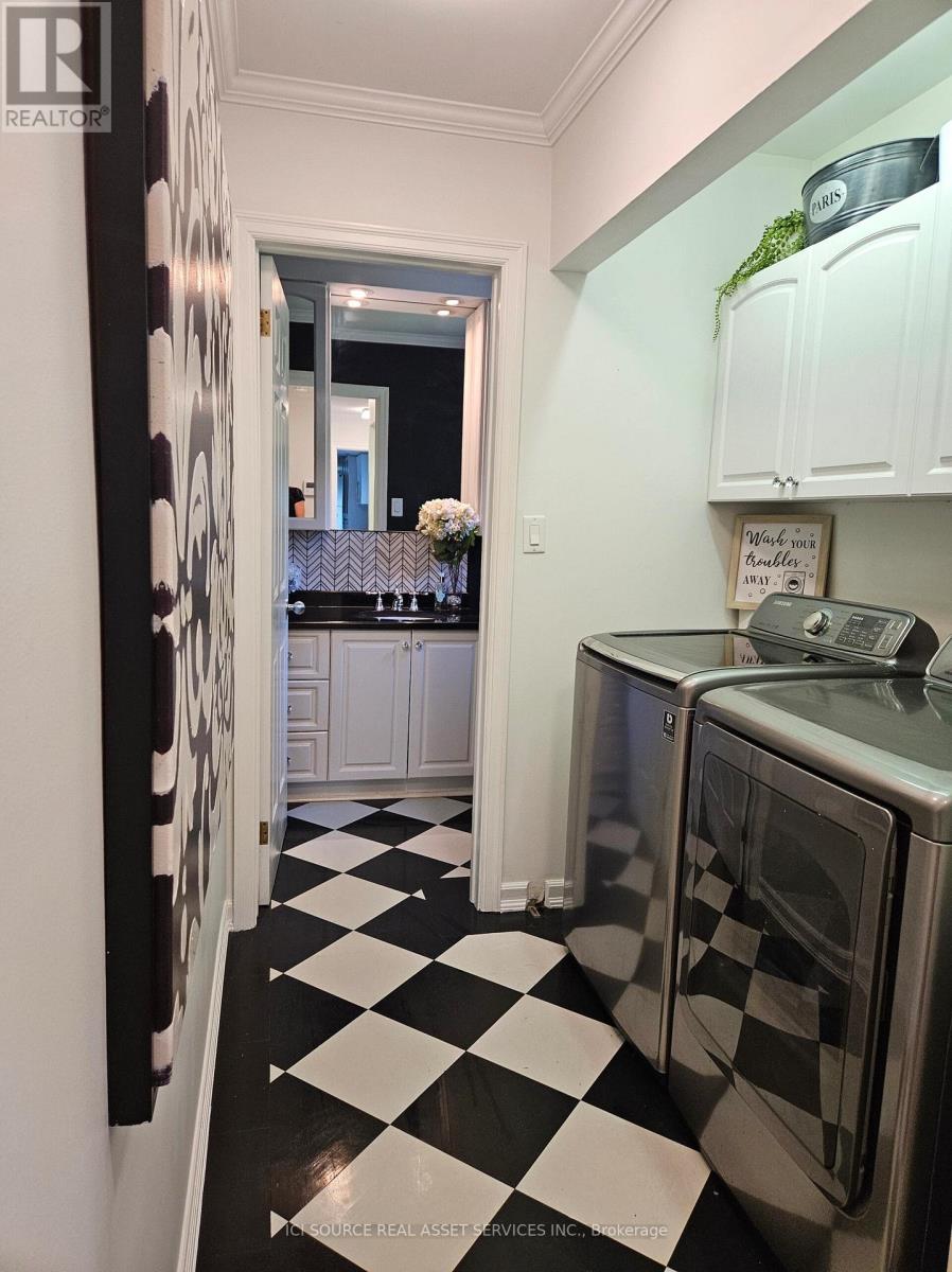 Photo 27 of 1 Erinlea Court, Ottawa ON