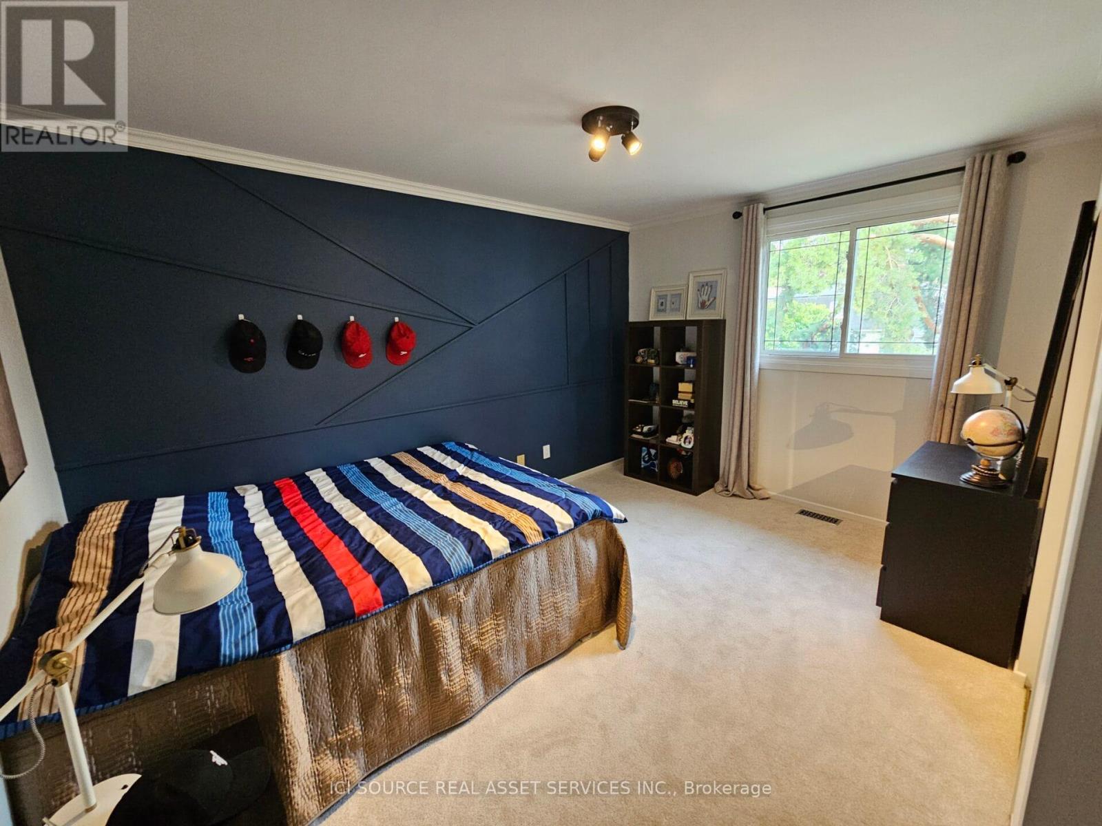 Photo 34 of 1 Erinlea Court, Ottawa ON
